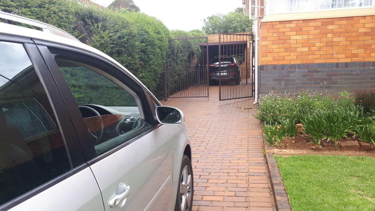 Signature@44 Johannesburg Exterior photo